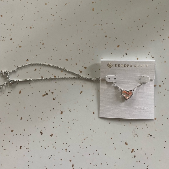 Kendra Scott Ari Heart Dichroic Glass Necklace‎ - Picture 2 of 2